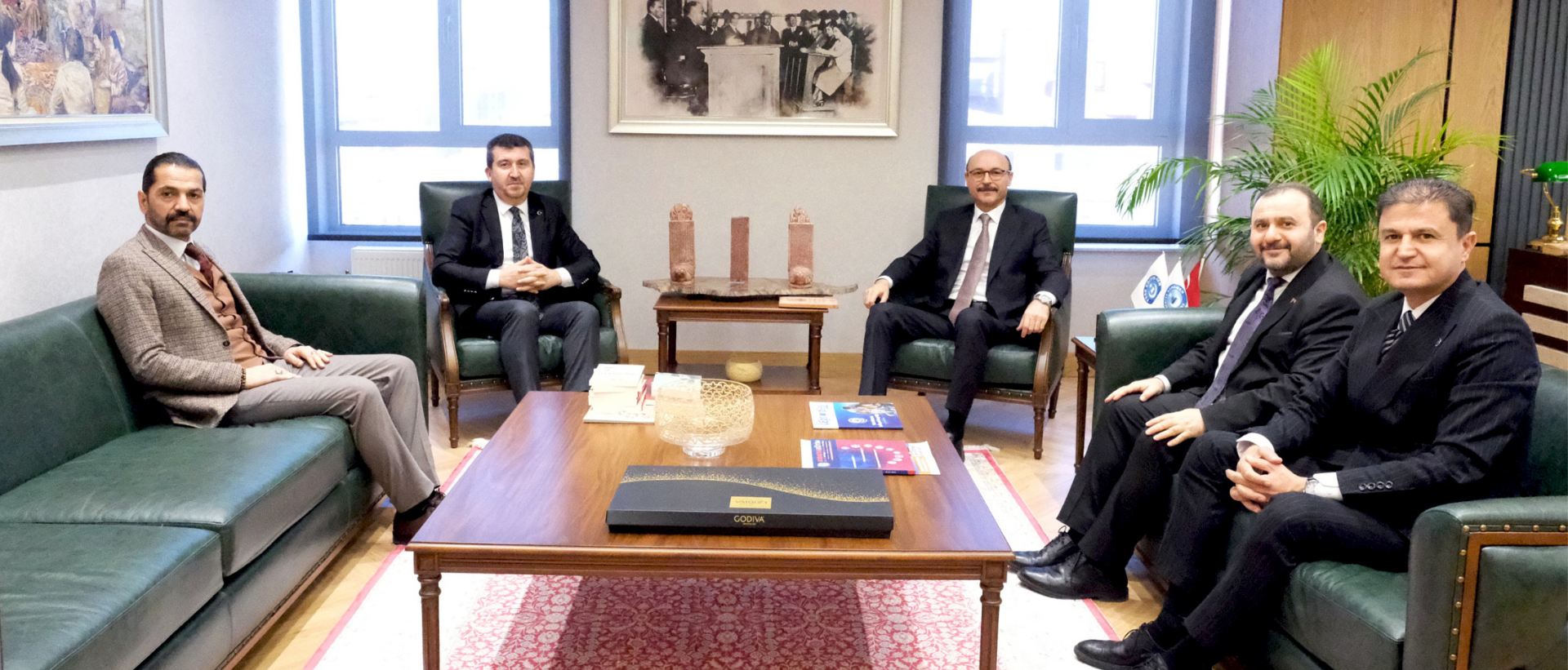 ANKARA SOSYAL BİLİMLER ÜNİVERSİTESİ REKTÖRÜ PROF.DR. MUSA KAZIM ARICAN GENEL BAŞKANIMIZ TALİP GEYLAN’I ZİYARET ETTİ